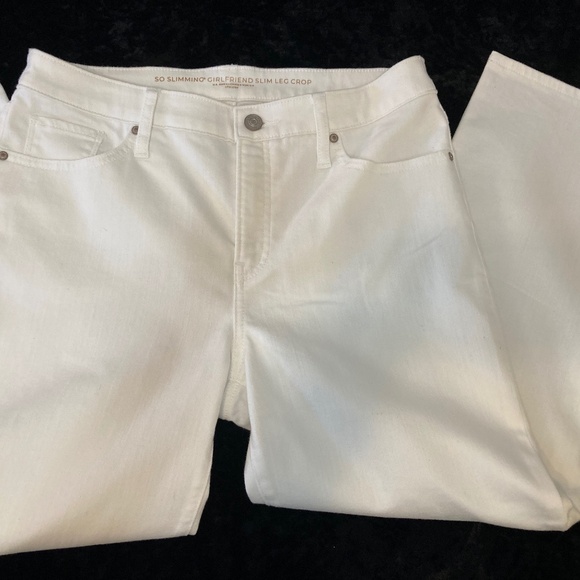 Chico’s So-Slimming girlfriend slim leg crop jeans - Picture 1 of 11